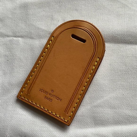 Louis Vuitton Luggage Tag - Picture 2 of 10